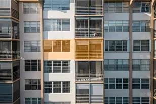 1100 St Charles Pl, Pembroke Pines, FL 33026 - Photo 36