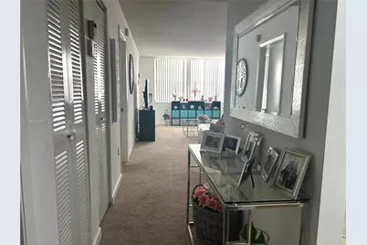 1100 Saint Charles Pl #620, Pembroke Pines, FL 33026 - Photo 2