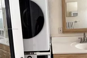 10250 W Bay Harbor Dr, Bay Harbor Islands, FL 33154 - Photo 10