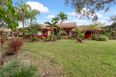 27111 SW 155th Ave, Homestead, FL 33032 - Photo 2