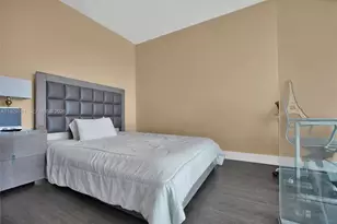 60 SW 13th St, Miami, FL 33130 - Photo 16