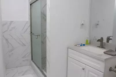 8781 Johnson St, Pembroke Pines, FL 33024 - Photo 36