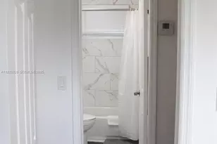 8781 Johnson St, Pembroke Pines, FL 33024 - Photo 42