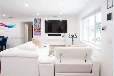 8781 Johnson St, Pembroke Pines, FL 33024 - Photo 2