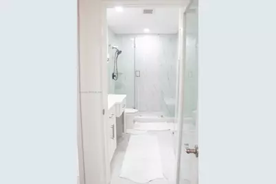 8781 Johnson St, Pembroke Pines, FL 33024 - Photo 32