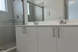 724 SE 13th St Cir, Homestead, FL 33034 - Photo 34