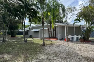 1790 NE 18th St, Fort Lauderdale, FL 33305 - Photo 2