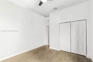 3560 W 88th St, Hialeah, FL 33018 - Photo 28
