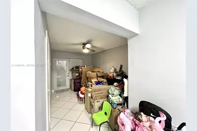 1430 W 42nd St, Hialeah, FL 33012 - Photo 16