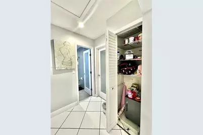 1430 W 42nd St, Hialeah, FL 33012 - Photo 14