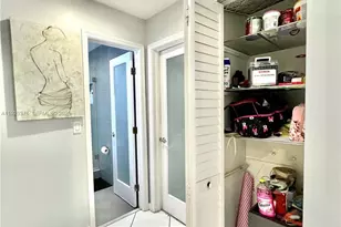 1430 W 42nd St, Hialeah, FL 33012 - Photo 14