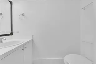 10900 SW 104th St, Miami, FL 33176 - Photo 12