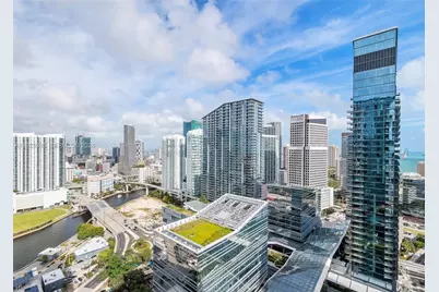 88 SW 7th St #2501, Miami, FL 33130 - Photo 2
