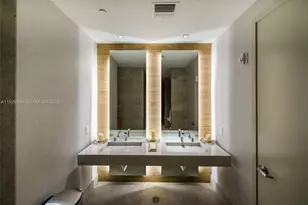 1010 Brickell Ave, Miami, FL 33131 - Photo 32