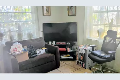 2238 NW 34th St, Miami, FL 33142 - Photo 2