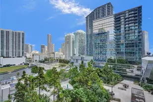 88 SW 7th St, Miami, FL 33130 - Photo 22