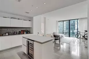 88 SW 7th St, Miami, FL 33130 - Photo 4