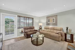 1930 NE 2nd Ave, Wilton Manors, FL 33305 - Photo 14