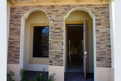 11756 SW 238th St, Miami, FL 33032 - Photo 2