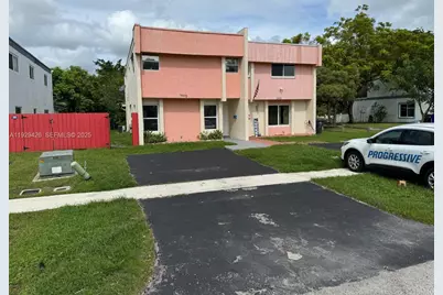 7915 SW 7th Pl, North Lauderdale, FL 33068 - Photo 1