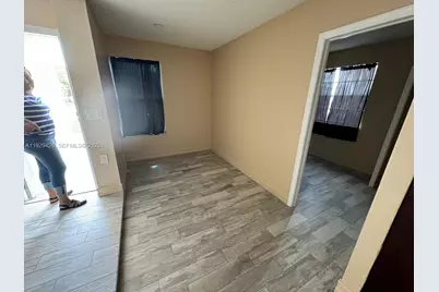 7915 SW 7th Pl, North Lauderdale, FL 33068 - Photo 16