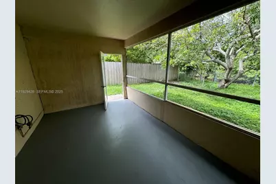 7915 SW 7th Pl, North Lauderdale, FL 33068 - Photo 30