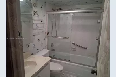 1100 St Charles Pl #719, Pembroke Pines, FL 33026 - Photo 12