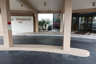 1100 St Charles Pl, Pembroke Pines, FL 33026 - Photo 1