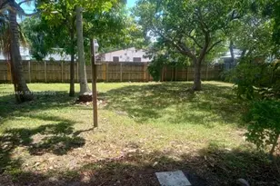 1820 Funston St, Hollywood, FL 33020 - Photo 6