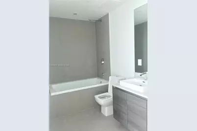 1080 Brickell Ave #3007, Miami, FL 33131 - Photo 4