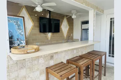 1987 NE 123rd St, North Miami, FL 33181 - Photo 14