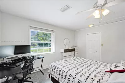 1631 NE 32nd St, Pompano Beach, FL 33064 - Photo 20