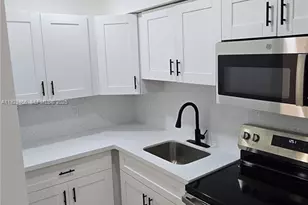 417 NW 2nd Ave, Hallandale Beach, FL 33009 - Photo 2