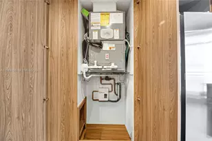 7600 Collins Ave, Miami Beach, FL 33141 - Photo 10