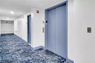 7600 Collins Ave, Miami Beach, FL 33141 - Photo 36