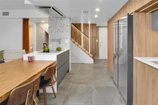 7600 Collins Ave, Miami Beach, FL 33141 - Photo 34