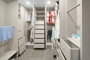 7600 Collins Ave, Miami Beach, FL 33141 - Photo 22