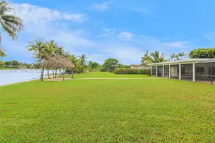 10962 SW 117th St, Miami, FL 33176 - Photo 36