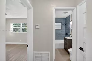 1015 NE 17th Ct, Fort Lauderdale, FL 33305 - Photo 12