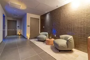 159 NE 6th St, Miami, FL 33132 - Photo 32