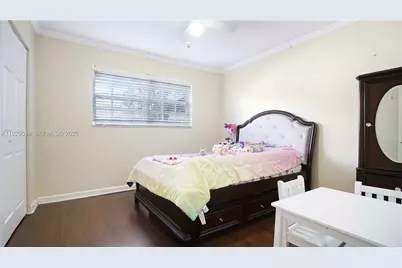 9730 Johnson St, Pembroke Pines, FL 33024 - Photo 32