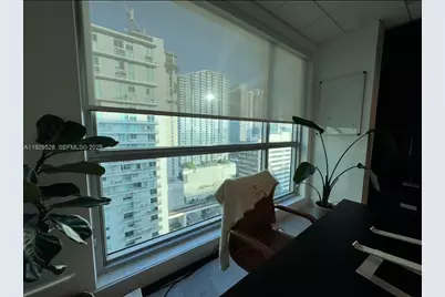 175 SW 7th St #2204, Miami, FL 33130 - Photo 10