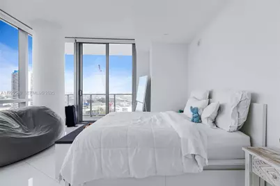 851 NE 1st Ave #1202, Miami, FL 33132 - Photo 10