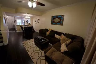 171 SW 96th Ave, Plantation, FL 33324 - Photo 8