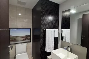1000 Brickell Plaza, Miami, FL 33131 - Photo 24