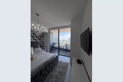 1000 Brickell Plz #2011, Miami, FL 33131 - Photo 14