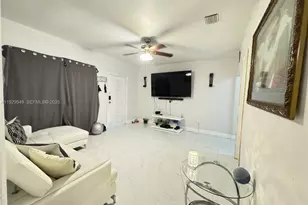 343 W 42nd St, Hialeah, FL 33012 - Photo 12