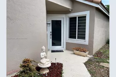 10101 NW 5th St #10101, Plantation, FL 33324 - Photo 4