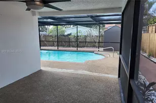 2100 N 57th Way, Hollywood, FL 33021 - Photo 34