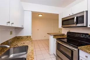 10784 N Kendall Dr, Miami, FL 33176 - Photo 6